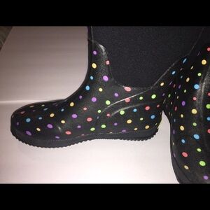 𝅺Western chief ditsy dots waterproof boots size 6